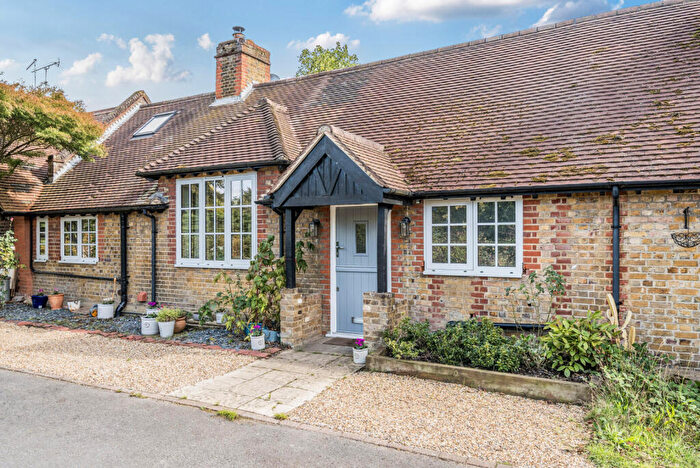 4 Bedroom Terraced House For Sale In West Hall, Parvis Road, West Byfleet, KT14