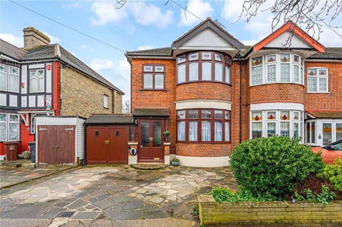 3 Bedroom End Of Terrace House For Sale In Havering Gardens, Chadwell Heath, RM6