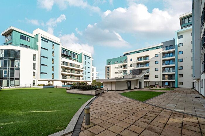 1 Bedroom Flat For Sale In Ocean Way, Ocean Village, Southampton, Hampshire, SO14