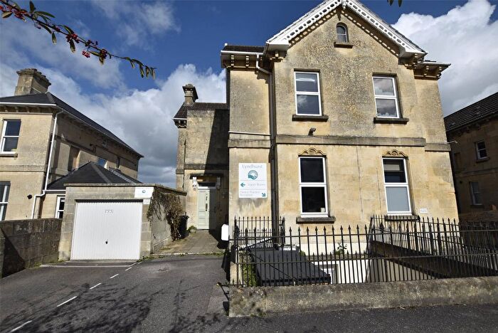 3 Bedroom Maisonette To Rent In Upper Oldfield Park, Bath, Somerset, BA2