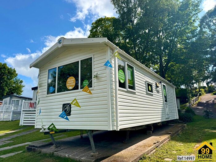 2 Bedroom Park Home For Sale In Woodlands Hall, Llanfwrog, Ruthin, Denbighshire, LL15