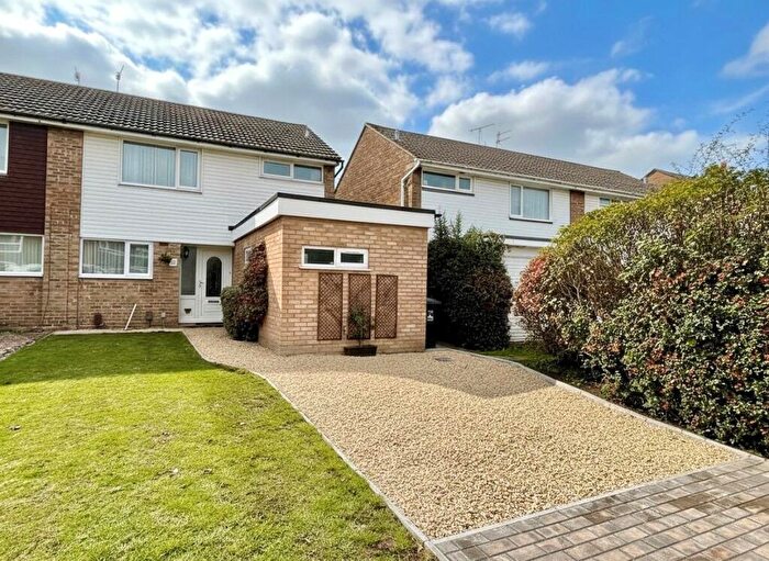 4 Bedroom Semi-Detached House For Sale In Bushell Road, Poole, Dorset, BH15