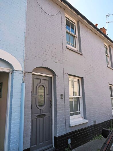 3 Bedroom Terraced House For Sale In Island Wall, Whitstable, CT5