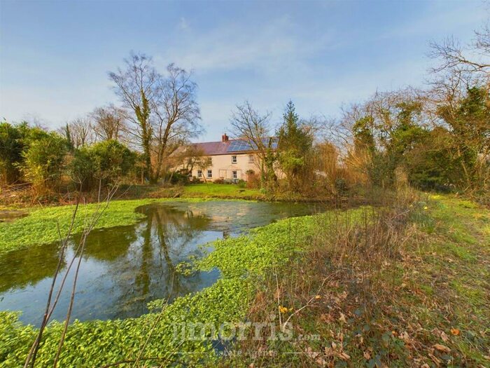 5 Bedroom Smallholding For Sale In Blaenffos, Boncath, SA37