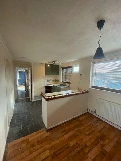 2 Bedroom Flat To Rent In Stebbings, Telford, Shropshire, TF7