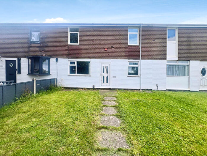 3 Bedroom Terraced House For Sale In Hamble, Tamworth, B77