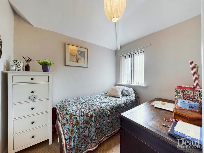 2 Bedroom Flat To Rent In Boxbush Road, Coleford, GL16