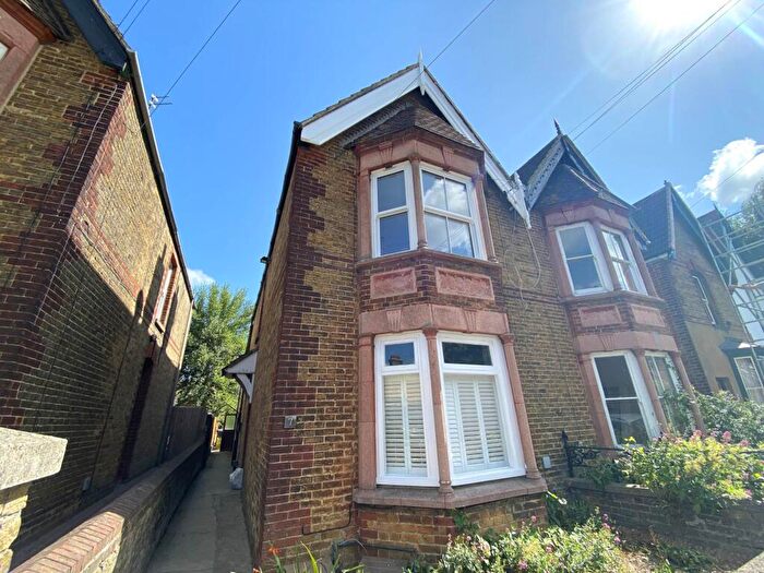 1 Bedroom Flat To Rent In Beverley Road, Canterbury, CT2