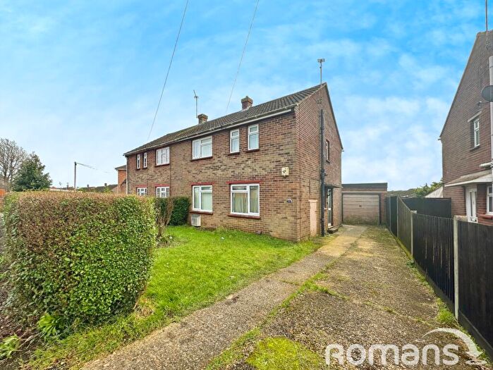 3 Bedroom Semi-Detached House For Sale In Water Ridges, Oakley, Basingstoke, RG23