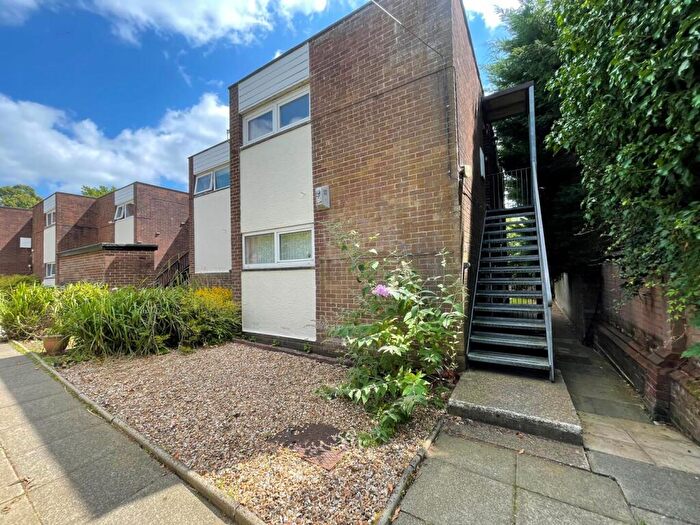 1 Bedroom Apartment To Rent In Tinniswood, Ashton-On-Ribble, PR2