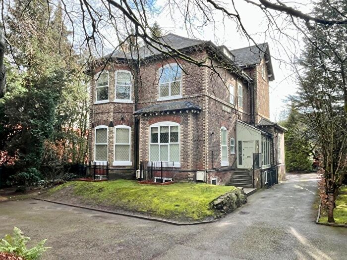 2 Bedroom Flat For Sale In Palatine Road, Didsbury, Manchester, M20
