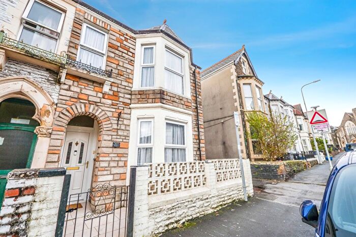4 Bedroom End Terrace House For Sale In Mackintosh Place, Roath, Cardiff, CF24