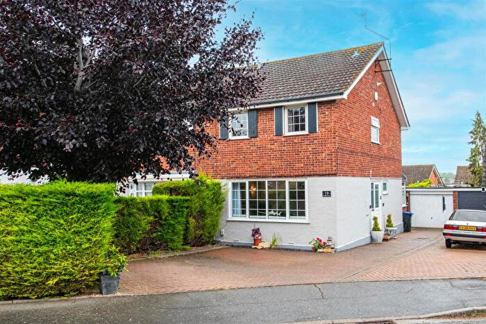 3 Bedroom House For Sale In Shelsley Drive, Northampton, NN3