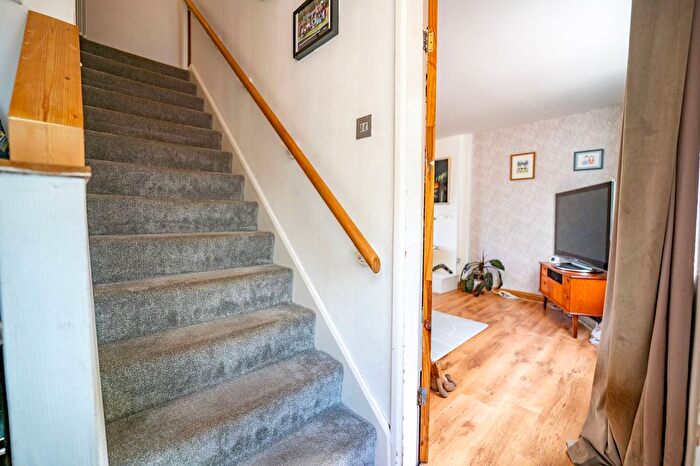 3 Bedroom Terraced House For Sale In Pearson Avenue, Beeston, NG9