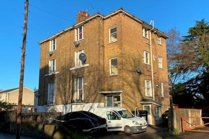 2 Bedroom Flat To Rent In Church Street, Edmonton, N9