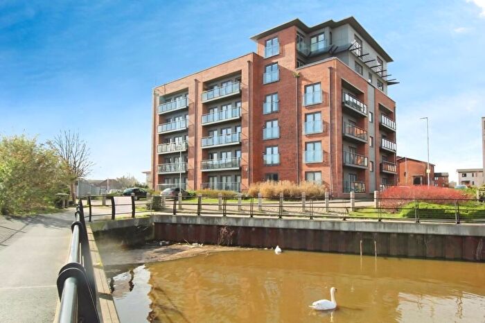 2 Bedroom Flat To Rent In Cable Place, Hunslet, Leeds, LS10