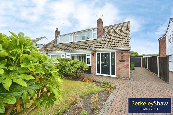 2 Bedroom Semi Detached Bungalow For Sale In Fouracres, Liverpool, L31