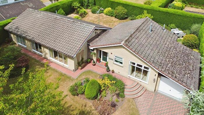 3 Bedroom Detached Bungalow For Sale In Queensway, Rotherham, S60