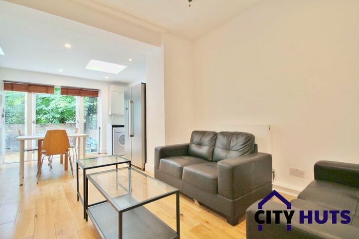 4 Bedroom Terraced House To Rent In Carol Street, Camden, NW1