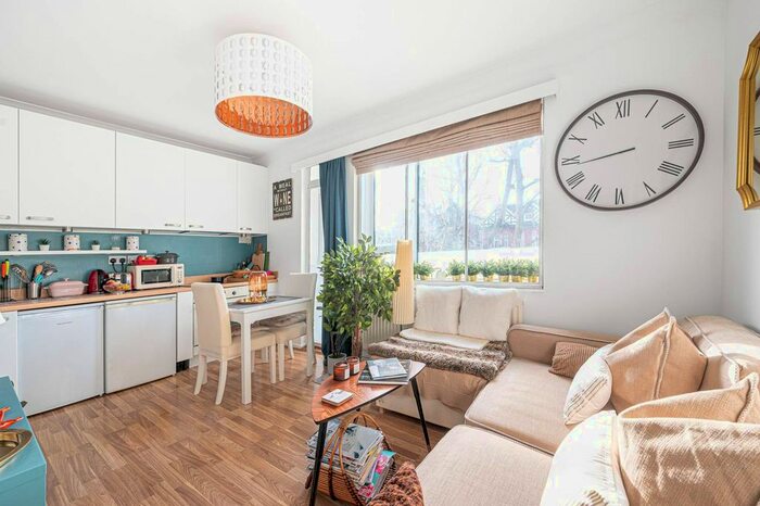 2 Bedroom Flat To Rent In Hampstead, Hampstead, London, NW3