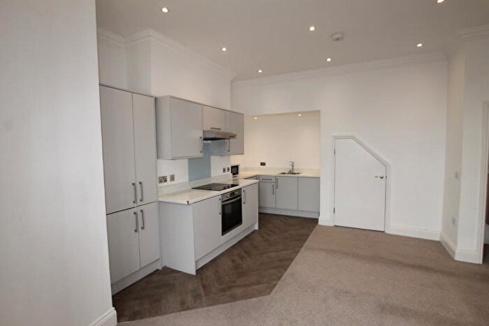 2 Bedroom Apartment To Rent In - Wright Street, Hull, HU2