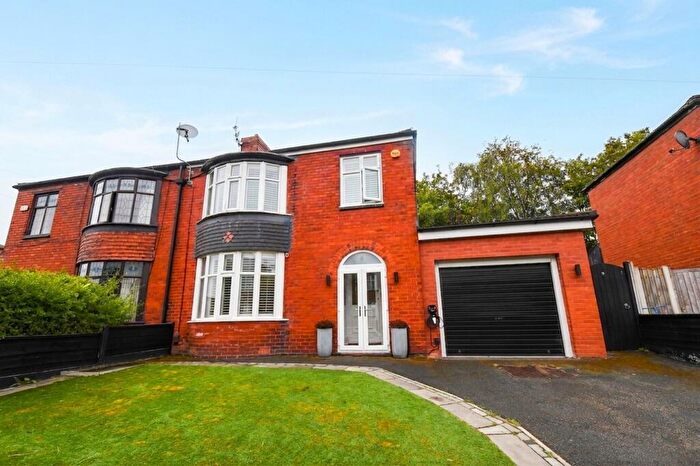 3 Bedroom Semi-Detached House For Sale In Verdun Avenue, Salford, M6