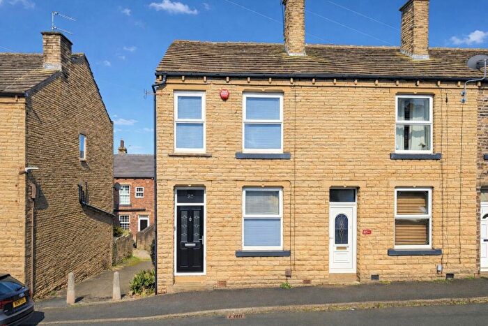 2 Bedroom End Of Terrace House For Sale In Kimberley Street, Brighouse, West Yorkshire, HD6