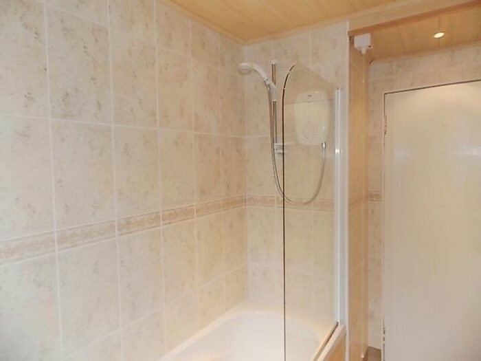 3 Bedroom Flat To Rent In Loganlee Terrace, Dundee, DD2