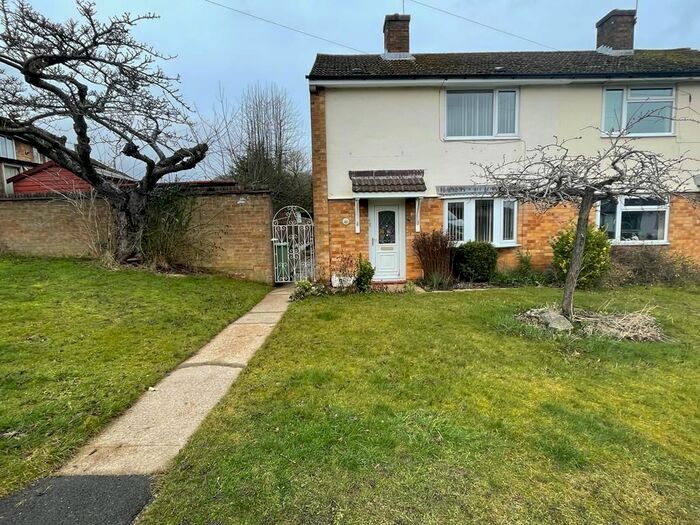 2 Bedroom Semi-Detached House To Rent In Loads Road, Holymoorside, Chesterfield, S42
