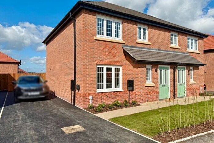 3 Bedroom Semi-Detached House To Rent In Hurcomb Way, Crewe, CW1