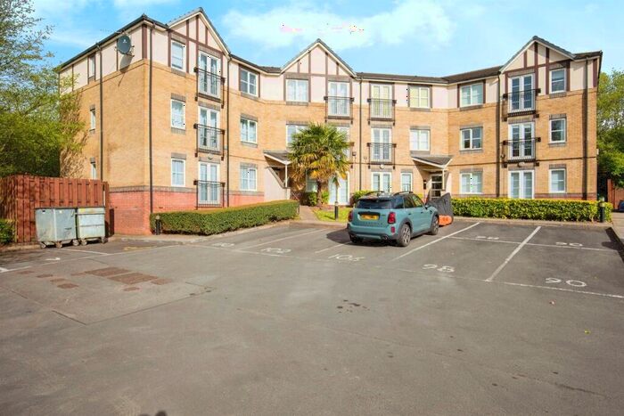 2 Bedroom Apartment For Sale In Heol Llinos, Thornhill, Cardiff, CF14