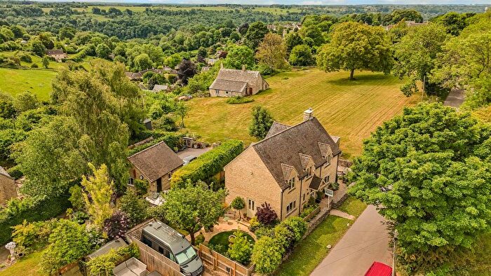 3 Bedroom Detached House For Sale In France Lynch, Stroud, GL6