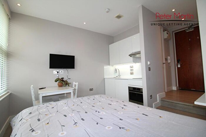 Apartment To Rent In Prime House, Sentinel Square, Brent Street, Hendon, NW4