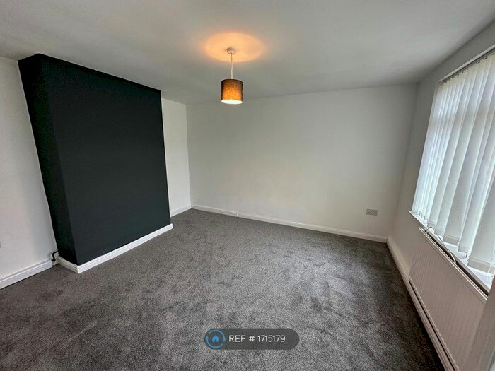 4 Bedroom Terraced House To Rent In Crawcrook Walk, Stockton-On-Tees, TS19