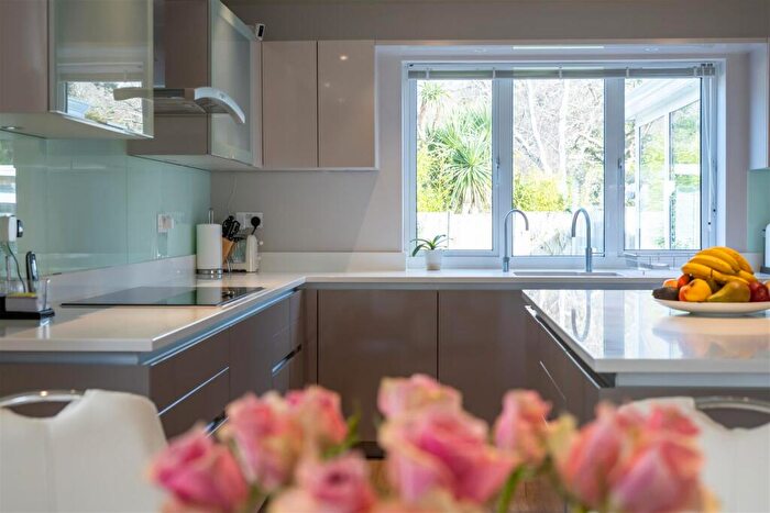 4 Bedroom Detached House For Sale In Brudenell Avenue, Sandbanks, BH13