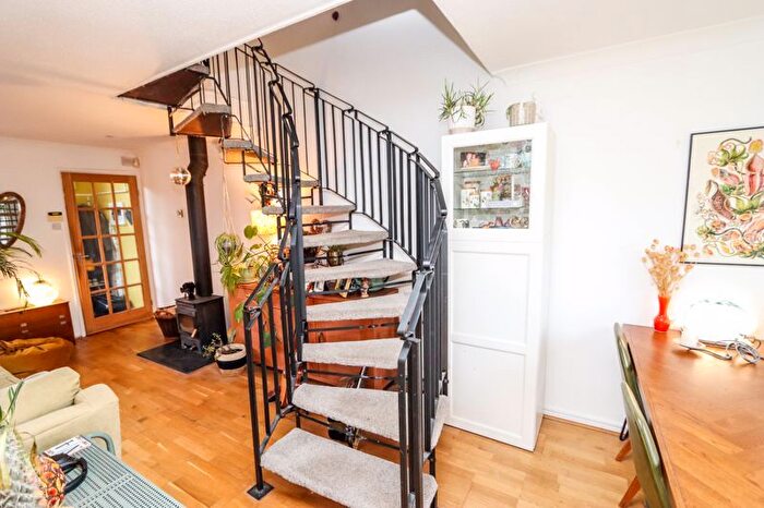 3 Bedroom Terraced House For Sale In Fosseway, Clevedon, BS21