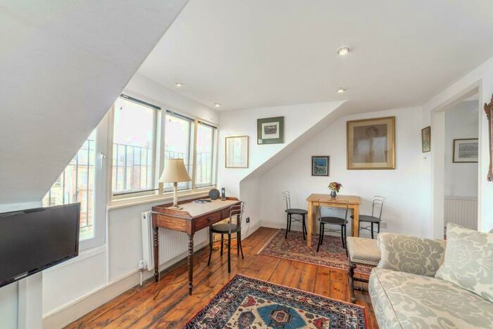 1 Bedroom Flat To Rent In Fordwych Road, West Hampstead, London, NW2