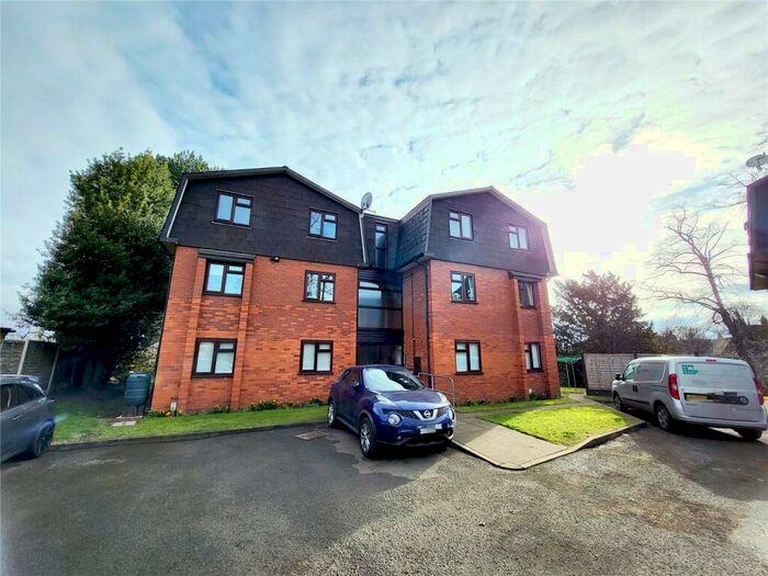 2 Bedroom Apartment To Rent In Northcliffe Heights, Marlpool Lane, Kidderminster, Worcestershire, DY11