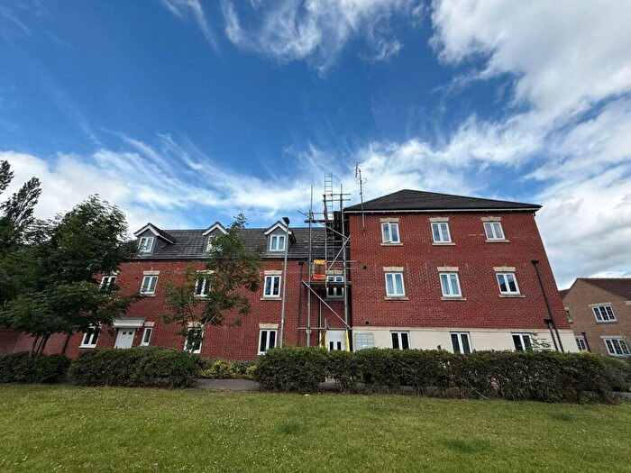 2 Bedroom Flat To Rent In Steel Green, Leeds, West Yorkshire, LS12