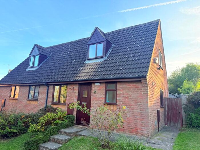 2 Bedroom Semi-Detached House For Sale In Crownhill, MK8