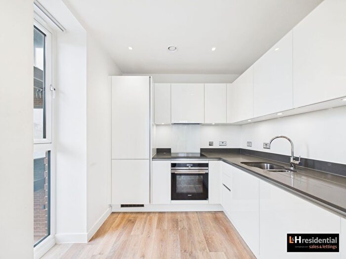 1 Bedroom Flat For Sale In Station Road, Millar House, WD6