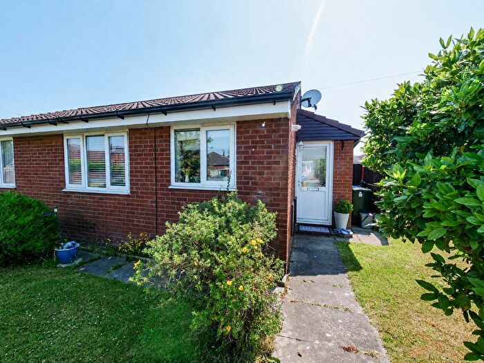 2 Bedroom Bungalow For Sale In Fleetwood Drive, Banks, Southport, Merseyside, PR9