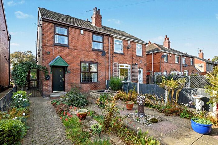 4 Bedroom Semi-Detached House For Sale In Windmill Field Road, Rothwell, Leeds, West Yorkshire, LS26