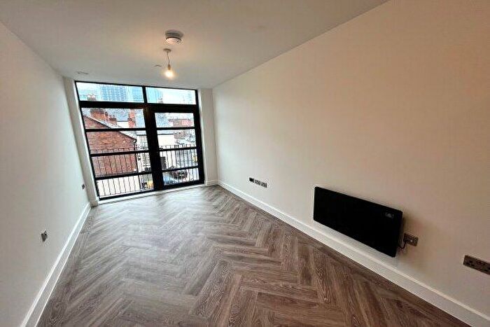 2 Bedroom Flat To Rent In Price Street, Birmingham, B4