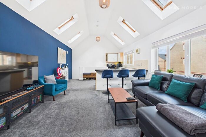 2 Bedroom Apartment For Sale In West Street, St. Neots, Cambridgeshire, PE19