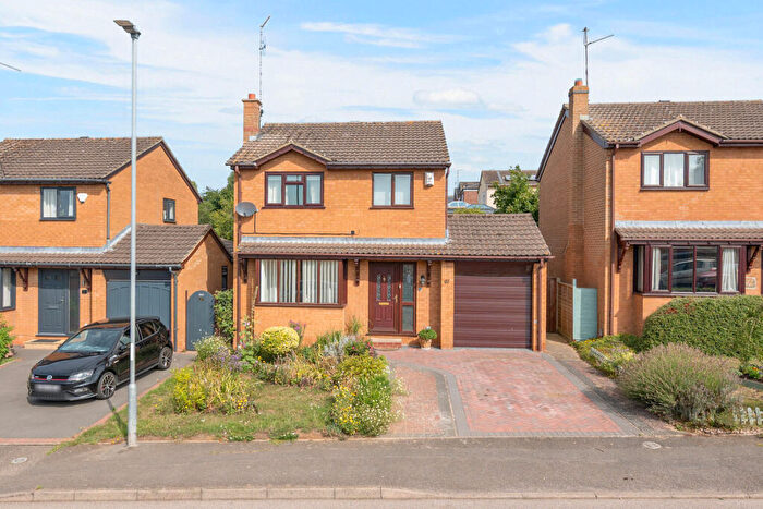 3 Bedroom Detached House For Sale In Broadlands, Desborough, NN14
