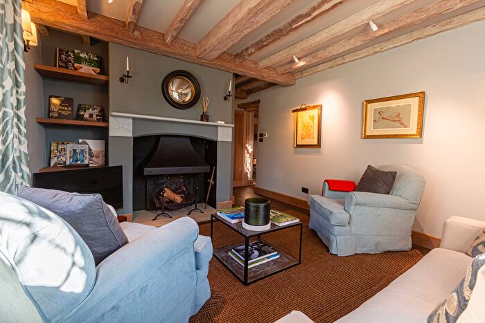 5 Bedroom Cottage To Rent In Swinbrook, Burford, OX18