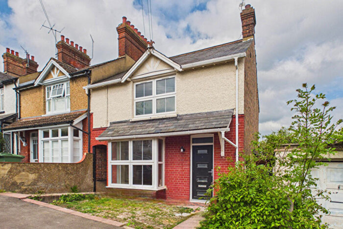 3 Bedroom Character Property For Sale In High Ridge Road, Hemel Hempstead, HP3