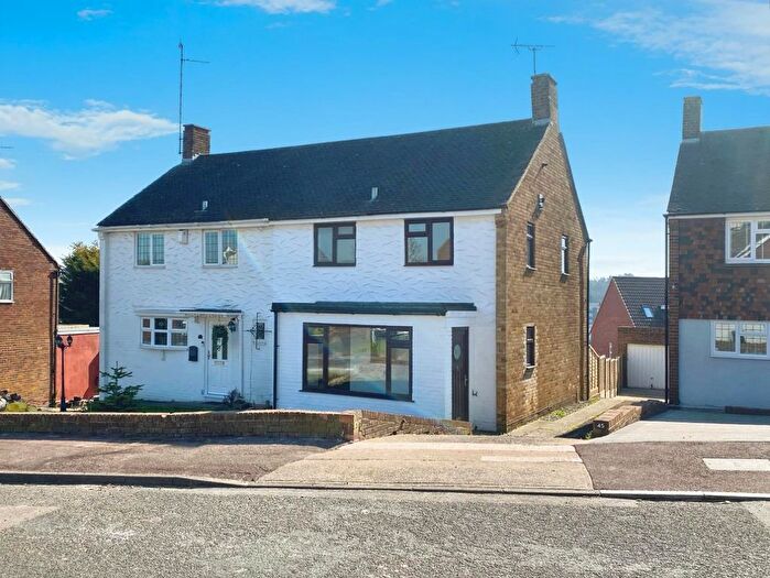 3 Bedroom Property To Rent In Downsview, Chatham, ME5