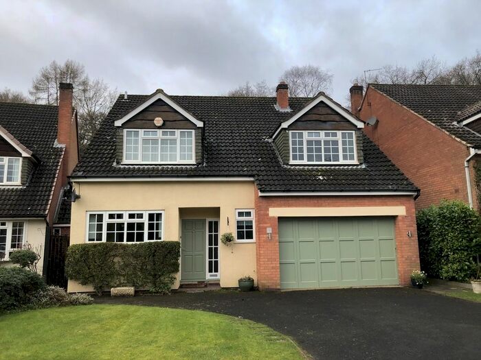 4 Bedroom Detached House To Rent In Catherine Drive, Sutton Coldfield, B73
